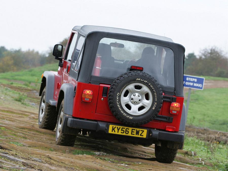  Jeep Wrangler Jamboree 2005 года  (фото 4 из 6)